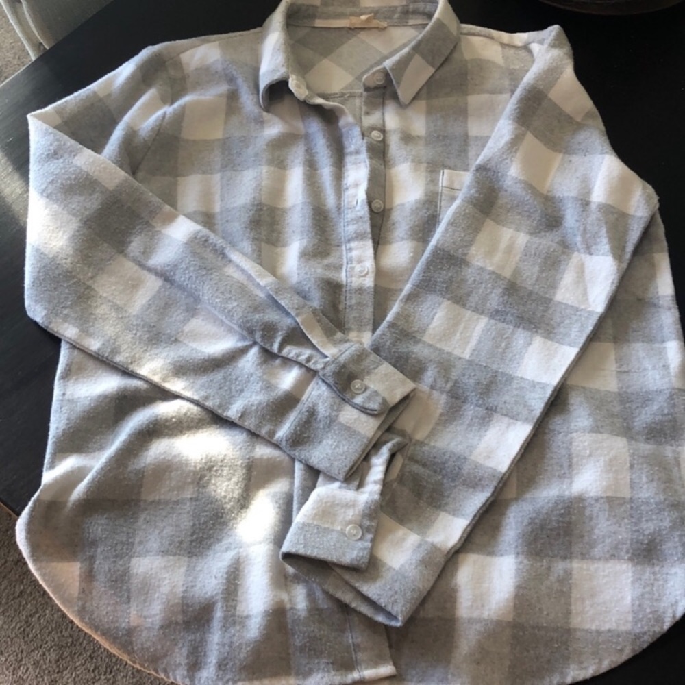 Hem & Thread Flannel size small - Picture 7 of 10